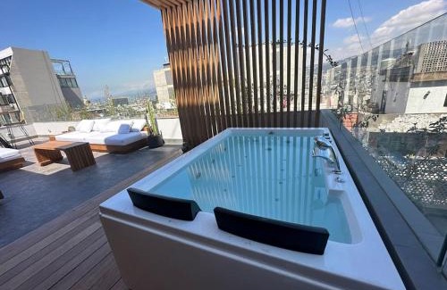 Beirut Apartamento | Achrafieh Rooftop 1-BR with Jacuzzi