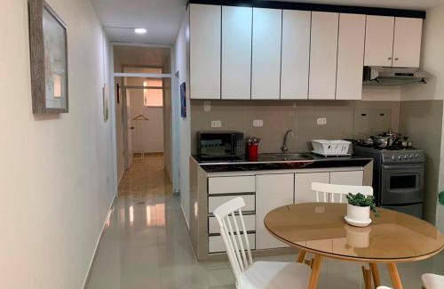 San Miguel Apartamento | Acogedor departamento amoblado en san miguel, primer piso, wifi.