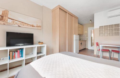 Pedregalejo Playa Apartamento | Acogedor estudio en Pedregalejo junto al mar
