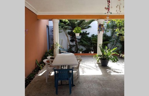 Ensanche Isabelita Casa | Acogedora Casa Av. España