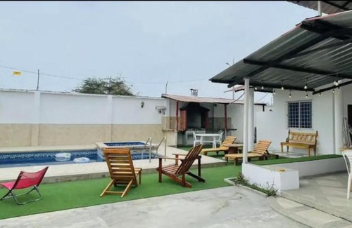 Crucita Casa | Acogedora casa con piscina en Crucita