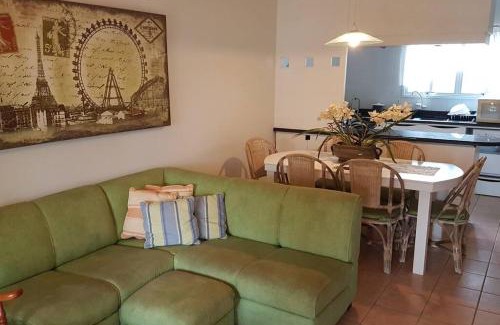 Xangri-La Casa | Acolhedora casa de praia em condomínio fechado à beira mar