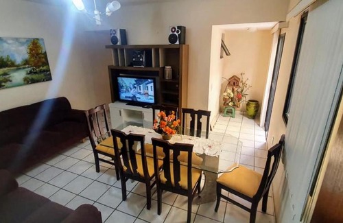 Praia do Morro Apartamento | Aconchegante 2 quartos com Wifi + 1 quarto menor