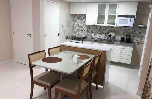 Salinas Apartamento | Aconchegante-novo, moderno-familiar, fácil acesso