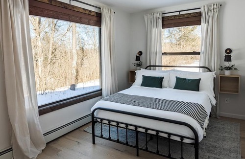 Cairo Casa | Acorn Bungalow - Luxury Cabin, Catskills, Windham Mountain, Hunter Mountain