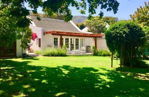 Eastcliff Casa | Acorn Cottage Hermanus