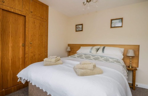 Ogden Cabaña | ACORN COTTAGE, con un jardín en Thornton, West Yorkshire, Ref 1001084