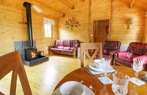 Saxmundham Casa | Acorn Lodge