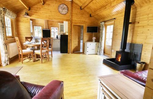 Saxmundham Casa | Acorn Lodge