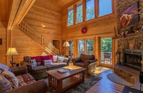 Seven Devils Casa | Acorn Lodge
