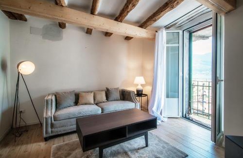 Moltrasio Apartamento | Acqua - by MyHomeinComo