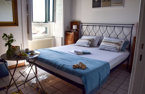 Historical Downtown Salerno Cama Y Desayuno | Acquablu charme suite