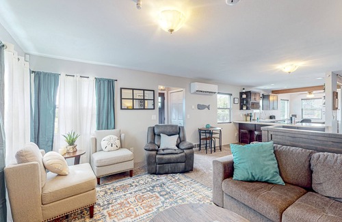 Long Beach Casa | Acreage with sauna, hot tub, firepit, separate studio - beach nearby & dogs OK