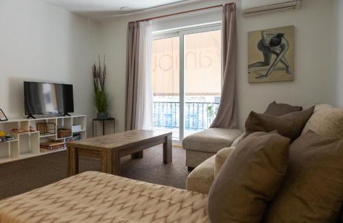 Omonia Apartamento | Acropolis View 4-BD Central Apartment