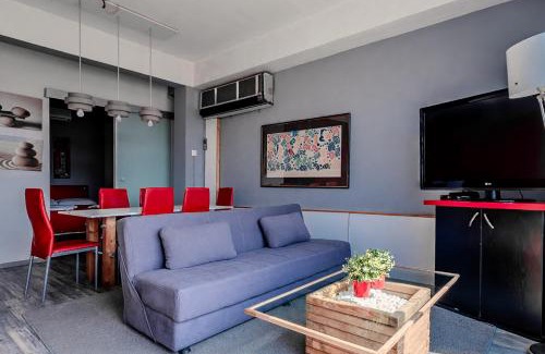 Kerameikos Apartamento | Acropolis view, near Monastiraki 3br 2 bathrooms RED