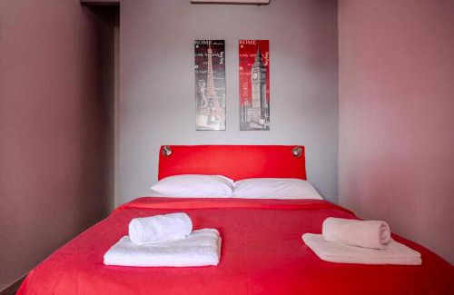 Kerameikos Apartamento | Acropolis view, near Monastiraki 3br 2 bathrooms RED