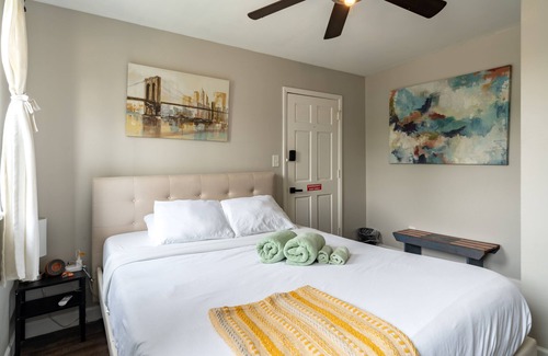 Arena District Casa | Across Goodale Park | Short North | Convention Center | Near OSU | Private Off Street Parking