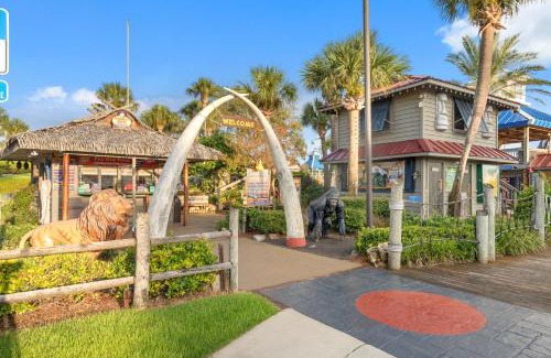 Lullwater Beach Casa | Across Street from Beach - Close to Pier Park - Sleeps 6!