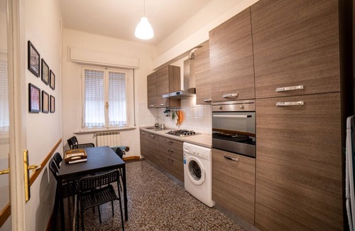 Pisa City Centre Apartamento | Across the Arno River, air-conditioned and a stone's throw from downtown!
