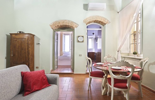 San Niccolo Apartamento | Across The River