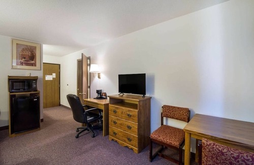 Medora Cama Y Desayuno | 30 miles from MEDORA ,Nearby World Class Brewery Nearby montana border