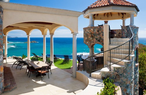 Ditleff Point Villa | Villa frente al mar real - Cuatro King Master Suites iguales