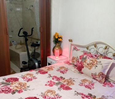 Guayaquil Casa | Acuarela del Rio H#1 Cerca Terminal Terrestre Habitación privada con baño