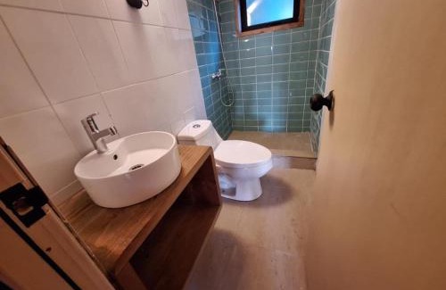 Vichuquen Casa | Acuarela minicasas con piscina en Lago Vichuquen