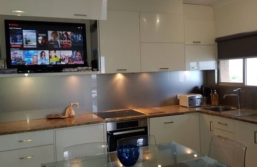 West Beach Apartamento | ALOJAMIENTO ACUSHLA - ¡Esplanade Living!