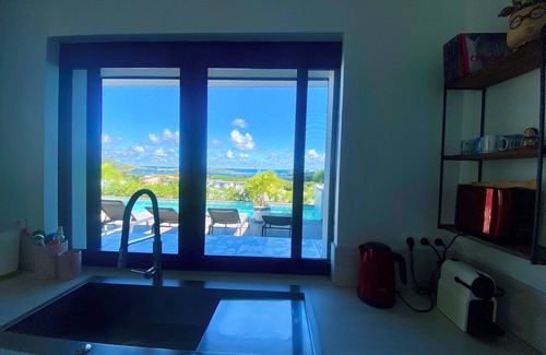 Bellevue Villa | Luxury 3-bedroom villa with pool and panoramic sea view...