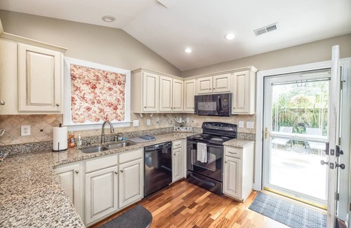 Wilmington Apartamento | Ada's Midtown Garden