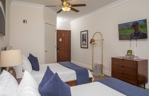 Telegraph Hill Hotel | ADA Accessible Superior-Triple-Baño para personas con movilidad reducida