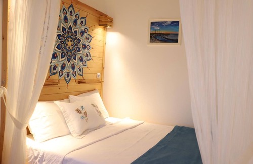 Bozcaada Hotel | Adadaki Evimiz Bozcaada