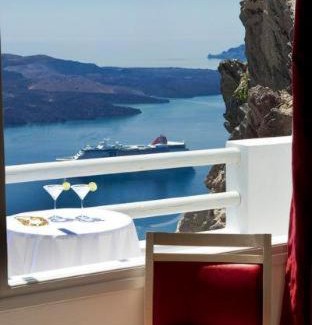 Fira Hotel | Adamant Suites