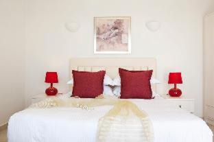 Fira Hotel | Adamant Suites