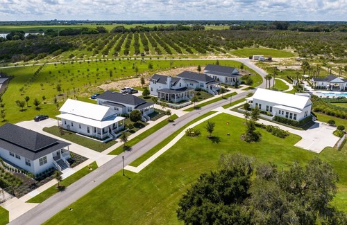 Lake Alfred Cabaña | Adams Estate - Gardner #1D