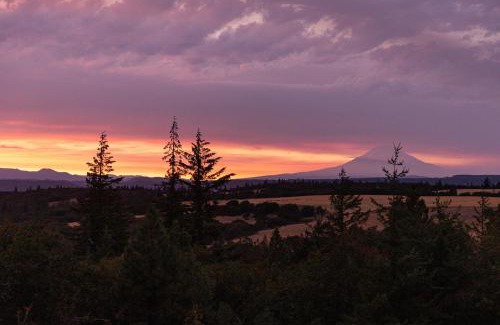 The Dalles Casa | Adams Rest cabin