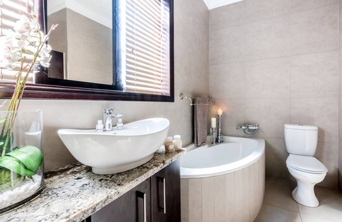 Potchefstroom Casa | Adato Guesthouse