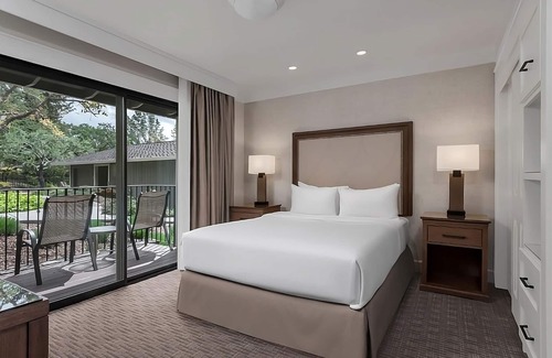 Napa Hotel | Add This To Your Vacation Stop! 2 Relaxing Suites Near Trancas Crossing Park!