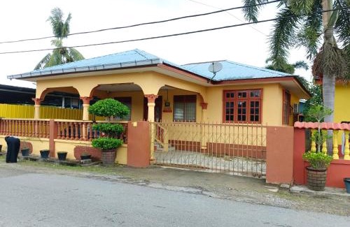 Kusial Casa | Addin Homestay Tanah Merah