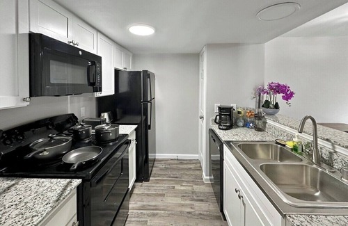 Addison Apartamento | Addison, Free park, Wi-Fi, Pool and Gym