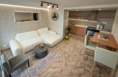 Kosice Old Town Apartamento | Adela apartment