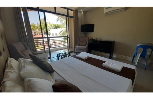 Santa Fe Hotel | Adelaida Pensionne Hotel