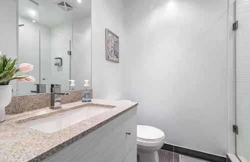 Fashion District Apartamento | Adelaide Den Suite