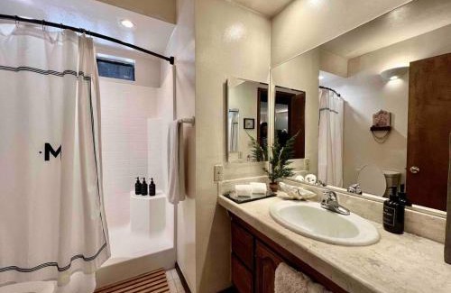 Pine Mountain Club Casa | ADELAIDE HILL IN PINE MOUNTAIN CLUB BREATHTAKING VIEWS 3Bd 3Bth SPA TUB