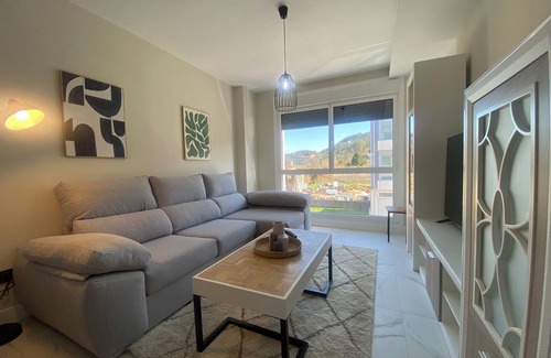 Caldas de Reis Apartamento | ADELINE, APARTAMENTO A ESTRENAR DE TRES DORMITORIOS CON PLAZA DE GARAJE