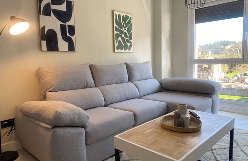 Caldas de Reis Apartamento | ADELINE, APARTAMENTO A ESTRENAR DE TRES DORMITORIOS CON PLAZA DE GARAJE