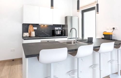 Kato Polemidia Apartamento | Aden I - One Bedroom Apartment, Sleeps 2
