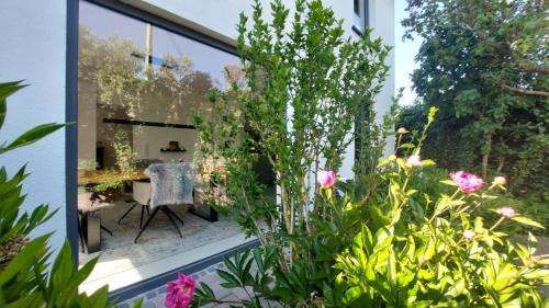 Hillesheim Casa | Adenauer Zwölf - Das 5 Sterne Ferienhaus mit Sauna und Garten am Eifelsteig
