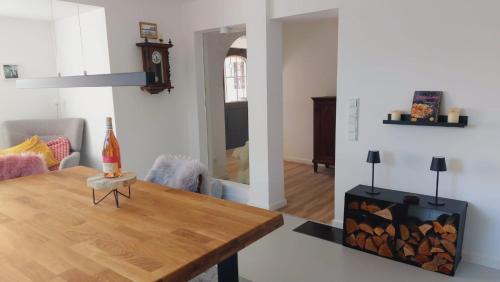 Hillesheim Casa | Adenauer Zwölf - Das 5 Sterne Ferienhaus mit Sauna und Garten am Eifelsteig